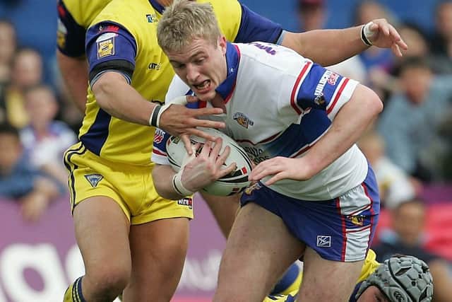 Mark Applegarth playing for Wakefield Trinity against Warrington Wolves in 2005 (Picture: John Clifton/SWPix.com)