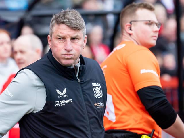 Tony Smith dejected after his side's loss to Hull KR.(Picture: SWPix)