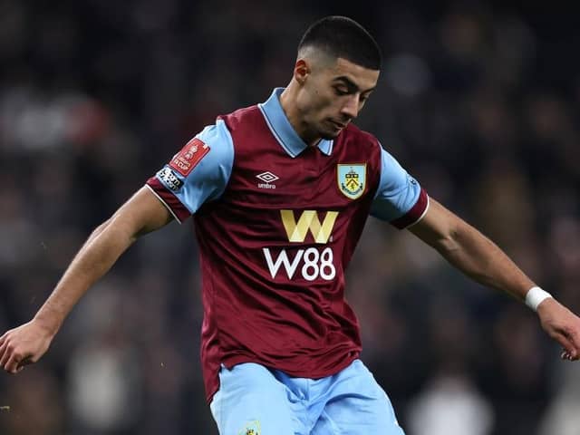 SIGNED: Anass Zaroury joins from Burnley on loan