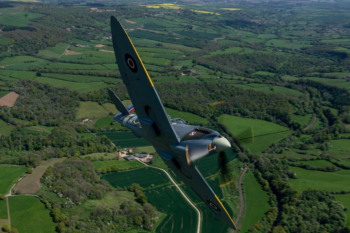 spitfire plane