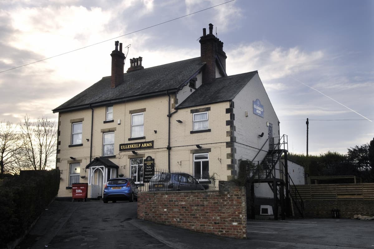 Developer given permission to convert closed Yorkshire village pub into apartments 