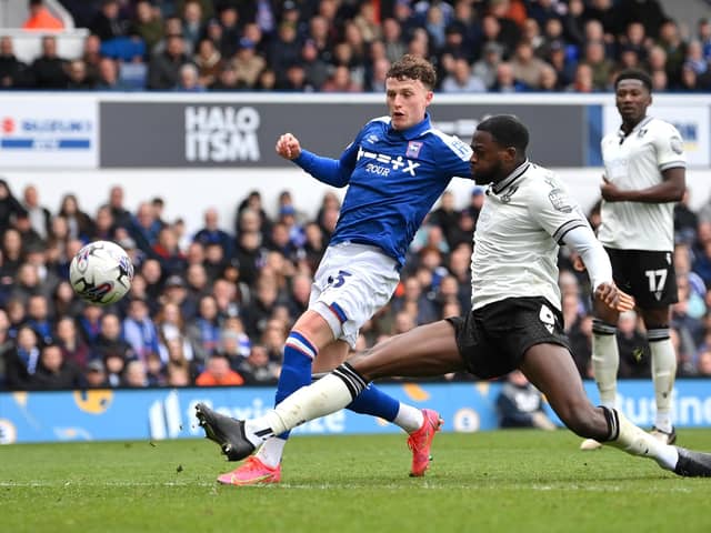 IPSWICH, ENGLAND - MARCH 16: Nathan Broadhead of Ipswich Town scores the 3rd Ipswich goal during the Sky Bet Championship match between Ipswich Town and Sheffield Wednesday at Portman Road on March 16, 2024 in Ipswich, England. (Photo by Justin Setterfield/Getty Images)