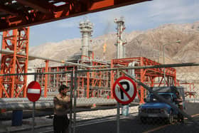 A picture shows a general view of the phase 17-18 of the South Pars gas field facilities in the southern Iranian port town of Assaluyeh on the shore of the Gulf on November 19, 2015.  (Photo by Atta KENARE / AFP)