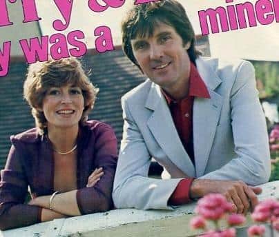 Barry & Eileen - Flashback to the glory days of Barry Corbett and Eileen Corbett's successful musical duo of the 1970s.