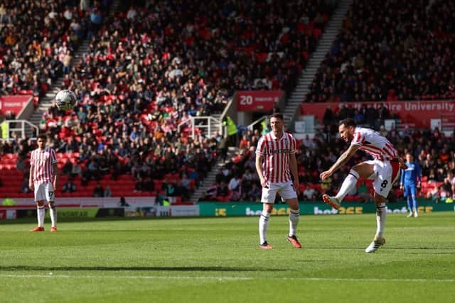 STOKE ON TRENT, ENGLAND - APRIL 01: Lewis Baker of Stoke City takes a shot from a free-kick and hits the crossbar during the Sky Bet Championship match between Stoke City and Huddersfield Town at Bet365 Stadium on April 01, 2024 in Stoke on Trent, England. (Photo by Nathan Stirk/Getty Images) (Photo by Nathan Stirk/Getty Images)