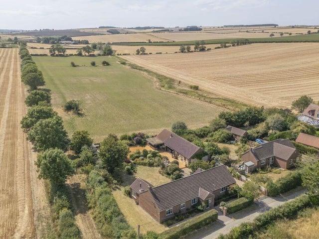 West Lutton is one of the villages along the Great Wold Valley that runs between the village of Duggleby and Foxholes.