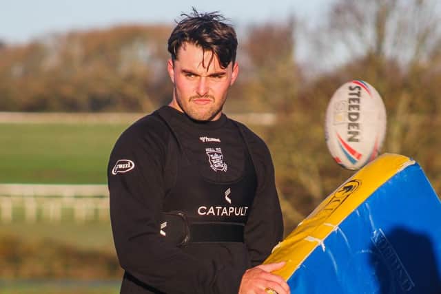 Tex Hoy gets to work during a training session. (Photo: Hull FC)