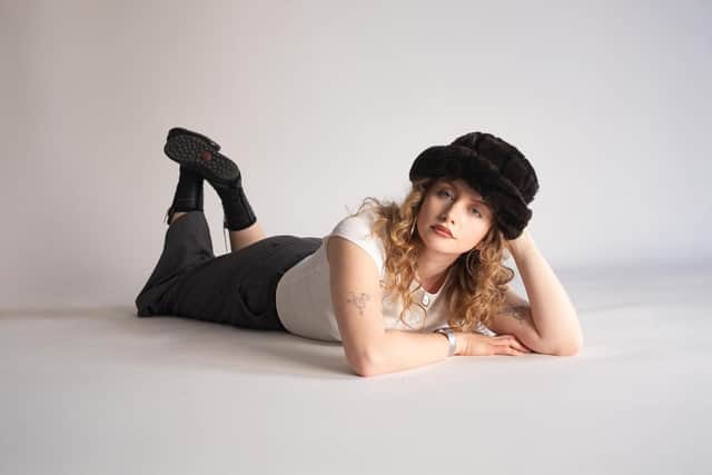 Emerging Artist Ellur photographed by Sarah Oglesby