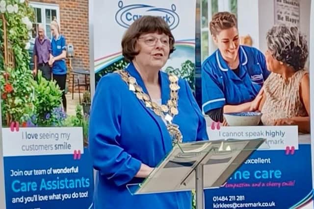 Mayor of Kirklees, Coun Liz Smaje, wearing the chains
