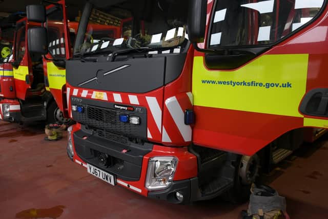 Leeds fire: Motorists warned to avoid area as multiple crews tackle ...