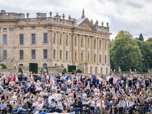Chatsworth Country Fair 2025 - crowds at the grand arena