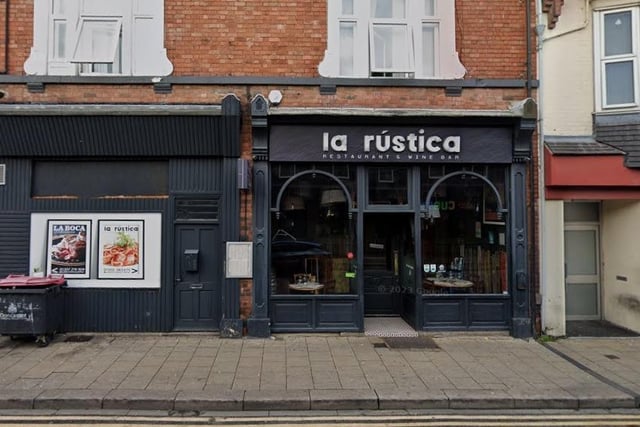 Based in Doncaster, La Rustica, ranks as one of the best pizza restaurants in Yorkshire. The venue not only has a 5 out of 5 rating, but over 1,000 reviews.
