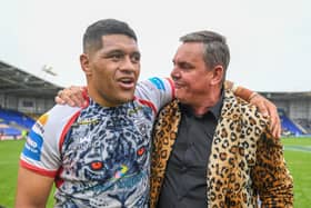 John Asiata, left, celebrates the Challenge Cup victory with Leigh owner Derek Beaumont. (Photo: Olly Hassell/SWpix.com)
