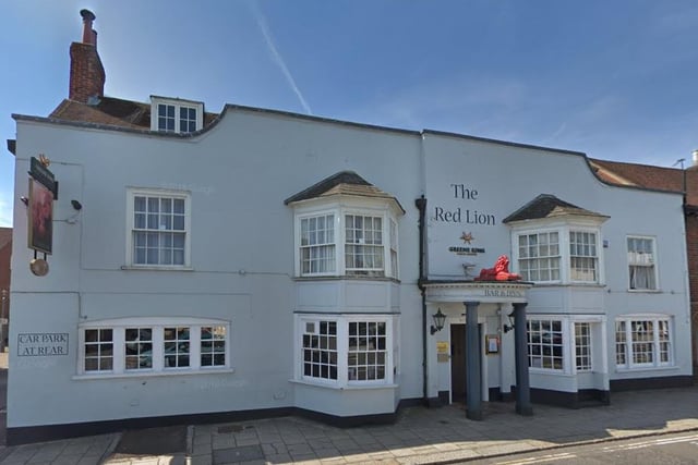The eleventh best place to get fish and chips in Fareham and Gosport is The Red Lion Hotel. It has a 4 star rating on Tripadvisor from 421 reviews.