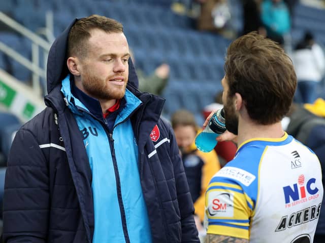 Joe Burgess chats to former Salford team-mate Andy Ackers after the friendly against Leeds. (Photo: Tony Foster/Hull KR)