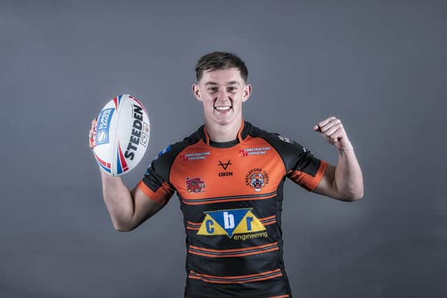 Jack Broadbent has started a new chapter at Castleford Tigers. (Photo: Allan McKenzie/SWpix.com)