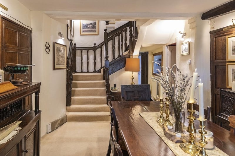 The bannisters/staircase/balustrade is from the early 17th century, when the property was owned by John Coates, father to Roger Coates who was in Oliver Cormwell's parliament.