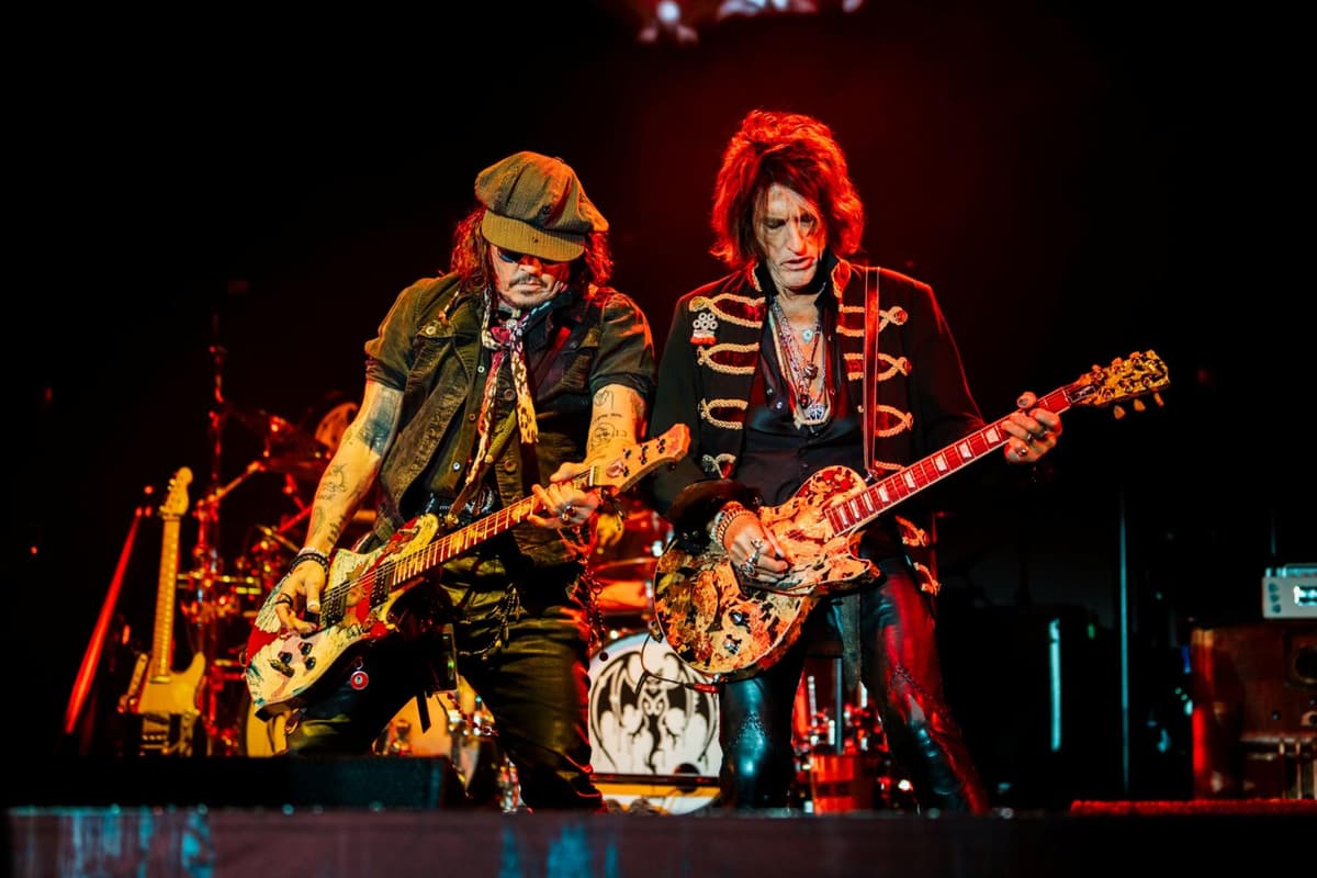 Konzertbericht: Hollywood Vampires in der Piece Hall – Alice Cooper ...