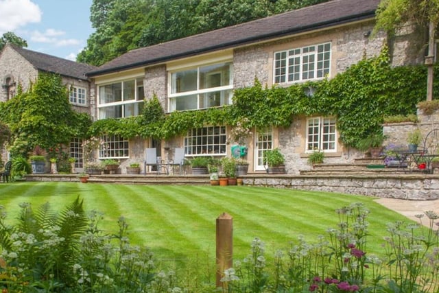 River Cottage, Buxton Road, Ashford in the Water, Bakewell, DE45 1QP. Rating: 4.7/5 (based on 19 Google Reviews). "A lovely cottage which is well equipped and was a great venue for a weekend with the extended family."
