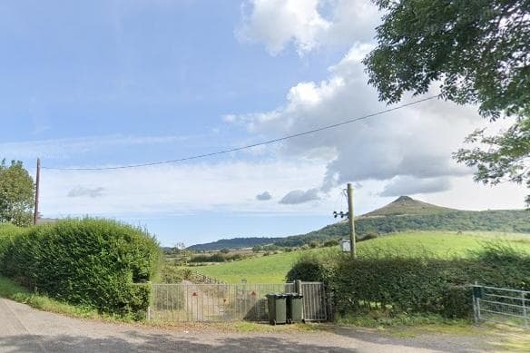 Burrows Landmark Roseberry Topping: Glamping burrows with views of iconic Yorkshire ...