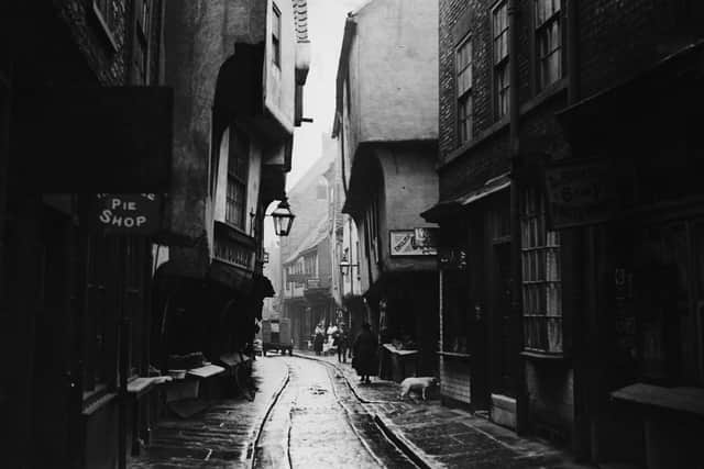 A pie shop, photo works and Lyons Tea Room in Jubbergate, the Shambles, circa 1900. (Pic credit: Hulton Archive / Getty Images)