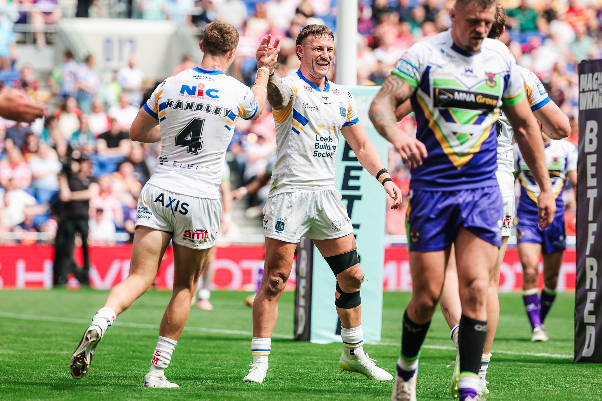 Leeds Rhinos 50 Bradford Bulls 16: Magic Weekend rivalry returns but ...