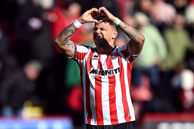 PENALTY: Gustavo Hamer (Image: Mark Sutton/Getty Images)