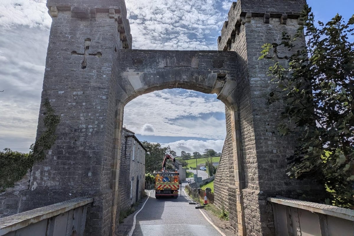 Middleham Bridge: Grade II-listed Yorkshire bridge reopens to traffic week early after HGV crash