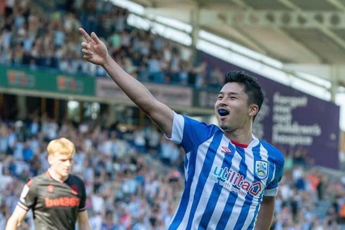 Photo of La Copa del Mundo es el «momento más grande» para el defensor japonés Yuta Nakayama de Huddersfield Town