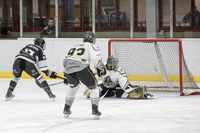 SAME AGAIN, PLEASE: Owen Bruton scores for Hull Seahawks during their 6-4 win over Milton Keynes in Hull back in January. Picture: Adam Everitt/Seahawks Media.