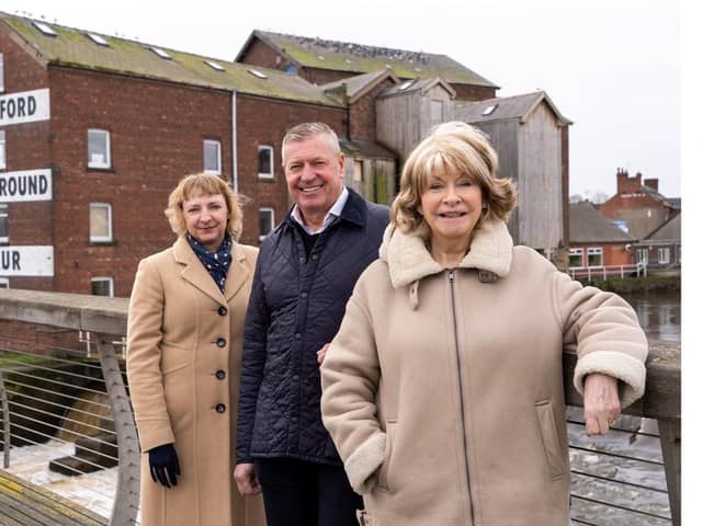 Work to renovate Castleford’s historic Queen’s Mill is due to start after a £900,000 grant has been awarded to fund the project.