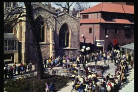 The Jorvik queue in 1984
