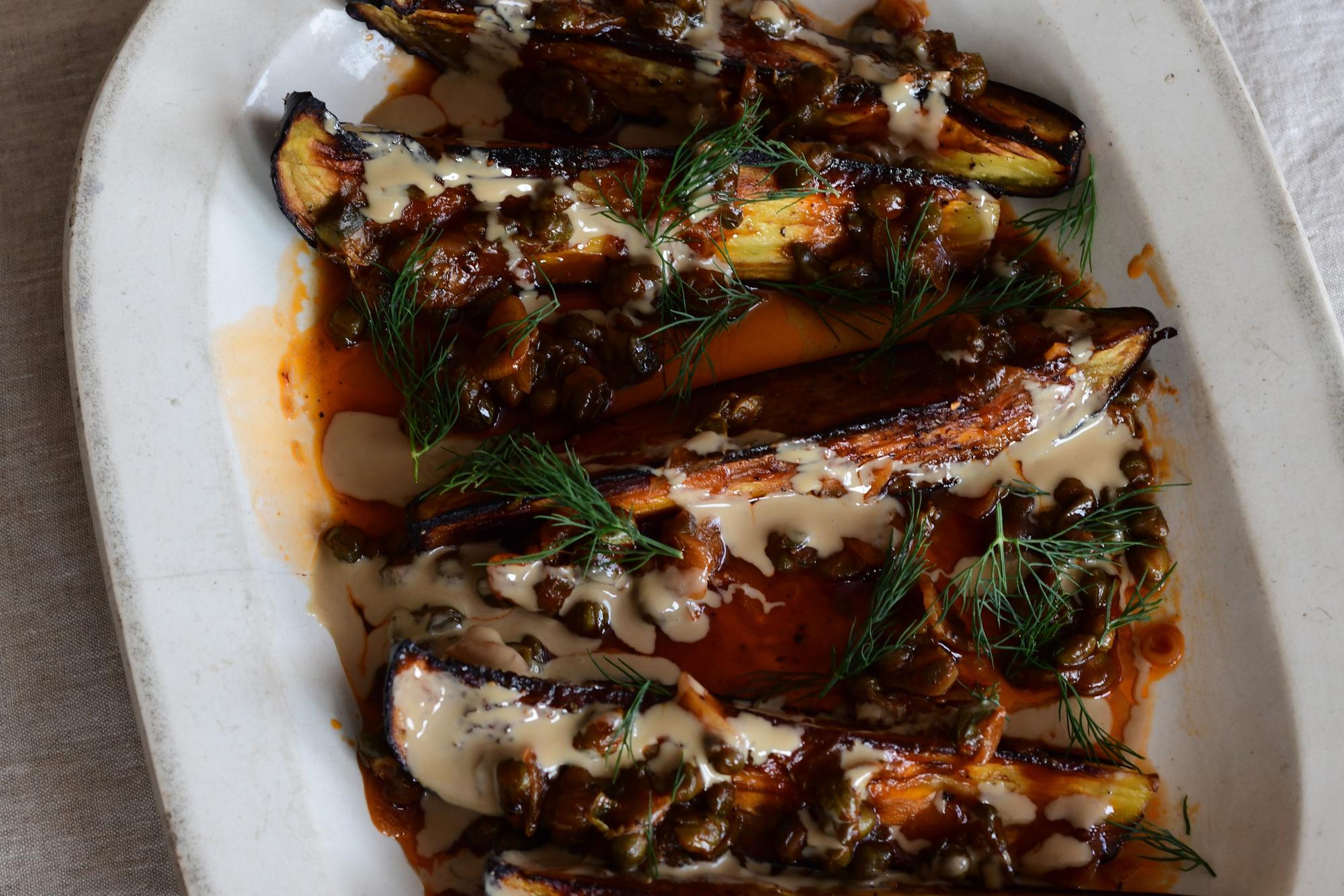 Auberginen mit Kapern und Dill: Rezept – unkompliziert und voller ...