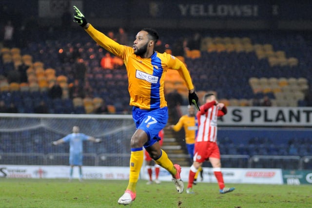 A brief spell with Mansfield in 2017 saw Arquin score twice in 12 appearances before he went on to play in Kazakhstan, then in Yeovil, and now in China.