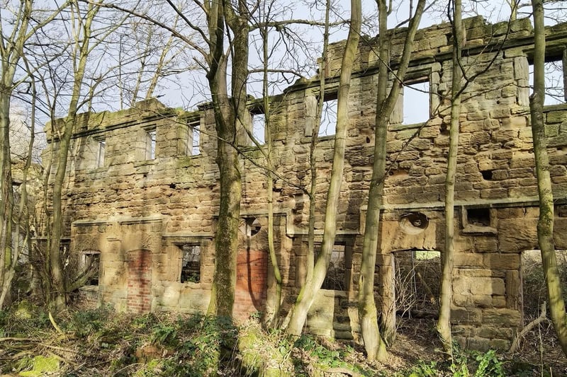 It requires a bit of a voyage through open and active farmland to reach the derelict estate, and then into the woodland to try and hunt down all the buildings which make up the once grand Newland Hall Estate.