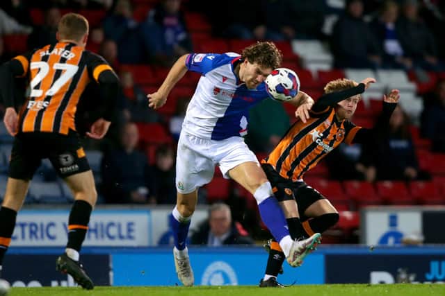 Blackburn Rovers' Sam Gallagher (centre) and Hull City's Harry Vaughan, who earned praise from Liam Rosenior, compete for the ball (Picture: Ian Hodgson/PA)