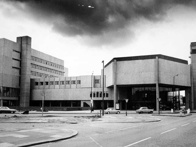 The YP and YEP offices in Wellington Street, Leeds. Undated.