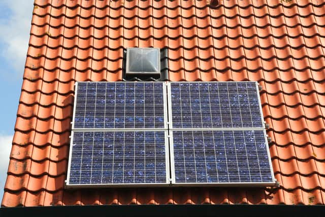 A picture of solar panels on the roof of a house. PIC: PA Photo/thinkstockphotos.