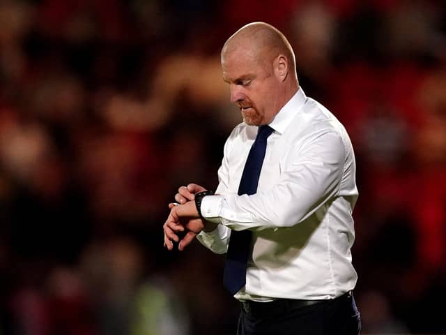 Everton manager Sean Dyche checks his watch during the Carabao Cup second round match at the Eco-Power Stadium, Doncaster. Picture date: Wednesday August 30, 2023. PA Photo. See PA story SOCCER Doncaster. Photo credit should read: Mike Egerton/PA Wire.

RESTRICTIONS: EDITORIAL USE ONLY No use with unauthorised audio, video, data, fixture lists, club/league logos or "live" services. Online in-match use limited to 120 images, no video emulation. No use in betting, games or single club/league/player publications.