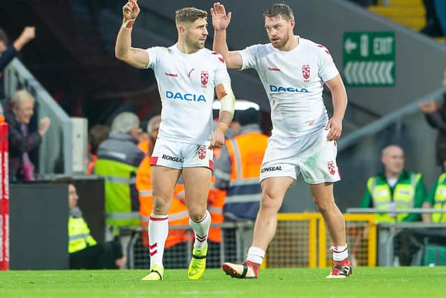 England duo Tommy Makinson, left, and Elliott Whitehead during the win over New Zealand at Anfield on Sunday. Both are in contention for the 2018 Golden Boot. (SWPix)