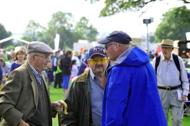 Having a good old natter at the Thornton-Le-Dale show.