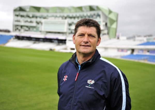 Yorkshire's Martyn Moxon has brought in Mathew Pillans ahead of schedule.