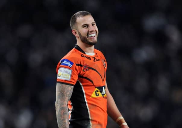 Former Castleford player Ben Crooks has signed new deal at Hull KR.