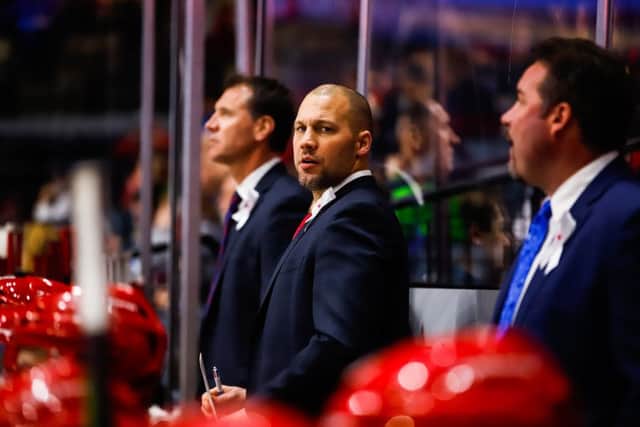 Ben Simon, centre, working on the Griffins becnh last season as an assistant to head coach, Todd Nelson, right. Picture courtesy of Grand Rapids Griffins.