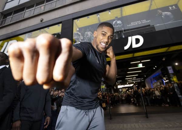 Anthony Joshua JD Sports Oxford Street.
11th April 2018.
Picture By Mark Robinson