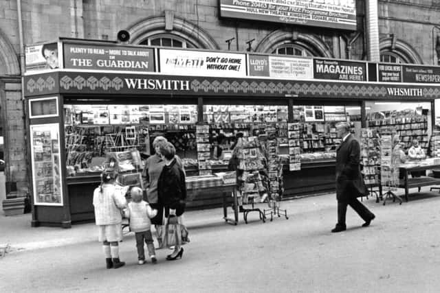 Paragon Station. WH Smiths.