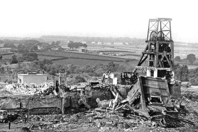 Demolition of the Cortonwood colliery winding gear, September 26, 1986.
