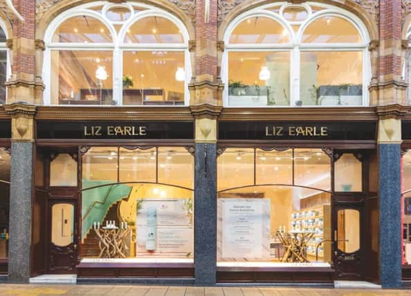 Liz Earle and The Ivy Leeds have teamed up to offer a Mothers Day treat with a Speedy Lift Facial at the Liz Earle store, before or after a Champagne afternoon tea at The Ivy.