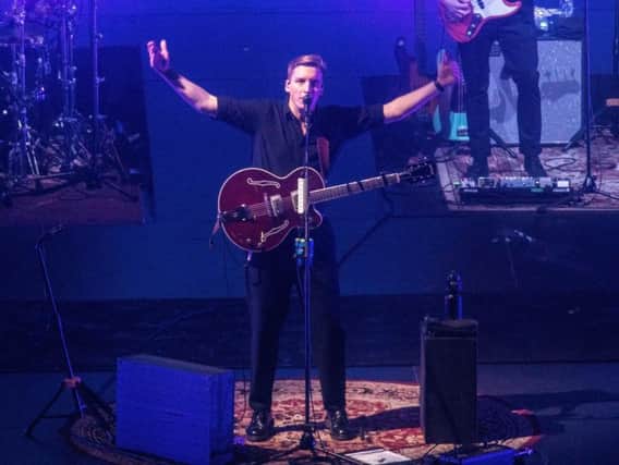 George Ezra at First Direct Arena (PIC: Anthony Longstaff)