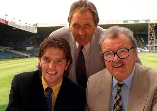 Bill Fotherby in 1996 with Leeds United manager Howard Wilkinson and summer signing Lee Sharpe (Picture: Steve Riding).
